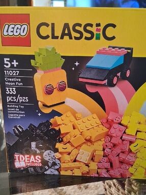LEGO NEON CLASSIC SET